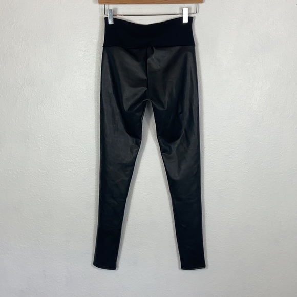 Nwot Assets by Spanx faux leather leggings S - Picture 9 of 9